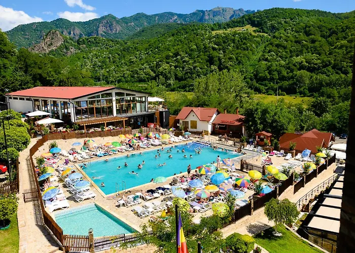 Calimanesti Hotels