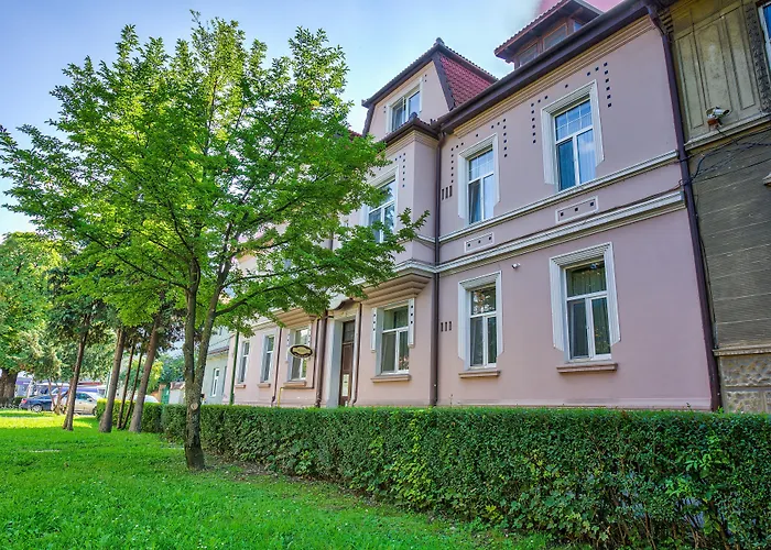 Brasov Pet Friendly Lodging and Hotels near Black Church