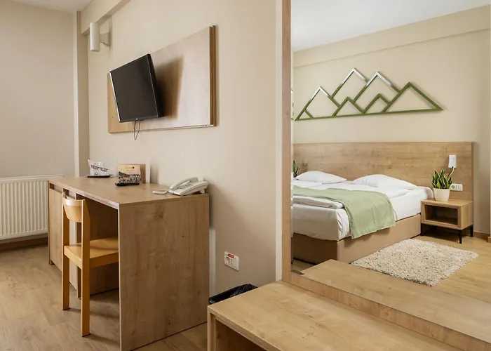 Brasov hotels near Blacksmiths' Bastion