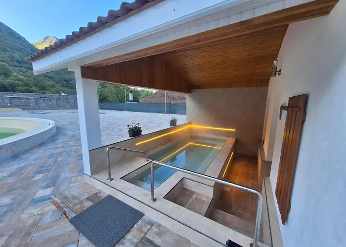Baile Herculane Hotels